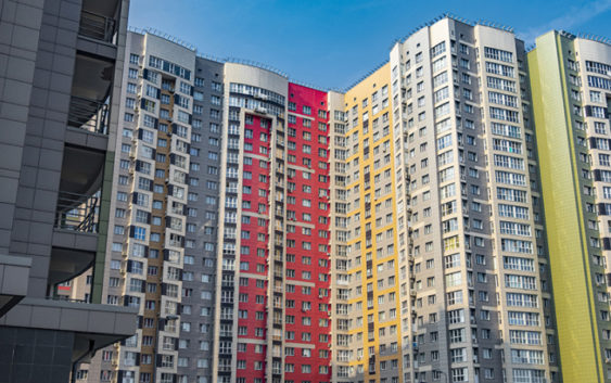 Разница в цене квартир на первом и последнем этажах достигла 25%