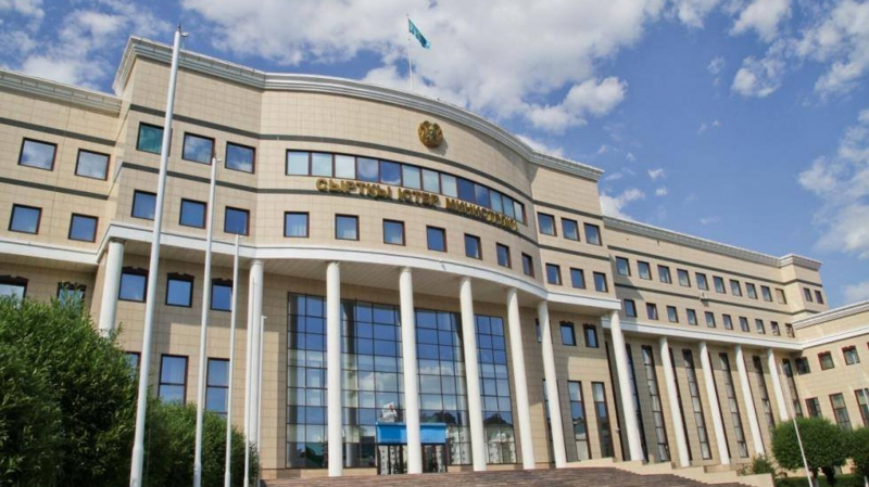Казахстан вводит "золотую визу" для инвесторов