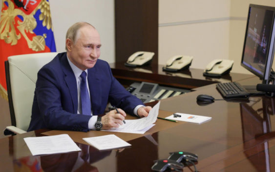 СВО: Путин назвал всех бойцов спецоперации своими парнями