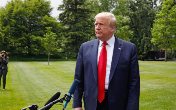 Рейтинг одобрения работы Трампа обновил минимум