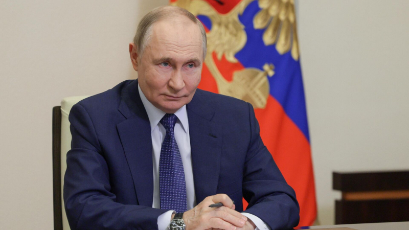 Глава РАН доложил Путину о результатах исследований в области гиперзвука
