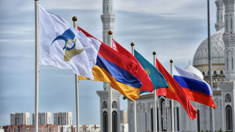 Казахстан ратифицировал Соглашение об экономическом сотрудничестве стран ЕАЭС и Сингапура